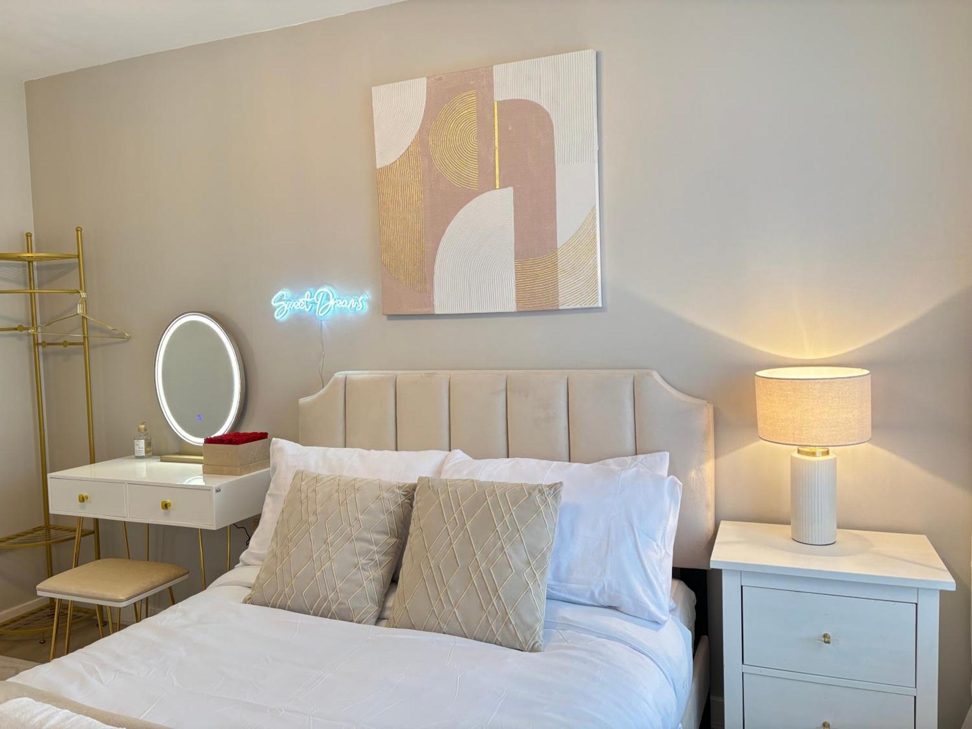 Lux - Luxury With Jacuzzi In Leeds Centre * Leeds (West Yorkshire)